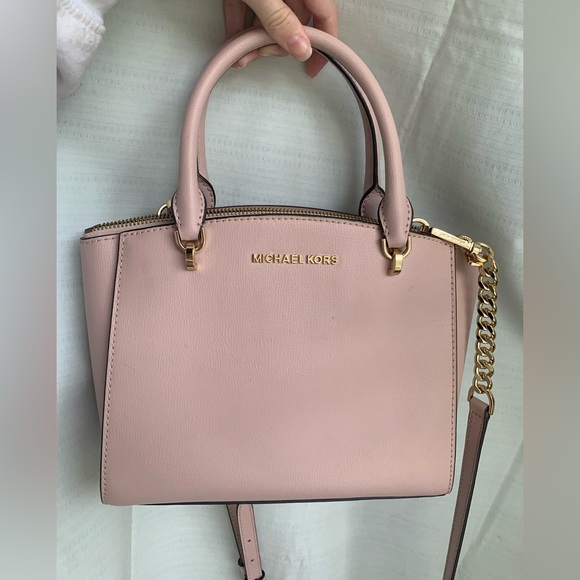Micheal Kors Light Pink Crossbody Purse - Picture 1 of 6